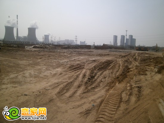 水岸春天項(xiàng)目工程實(shí)景圖（2013.3.23）