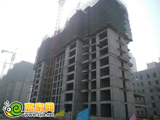 現(xiàn)代頤和苑項(xiàng)目2號(hào)樓出地面14層（2013.3.28）