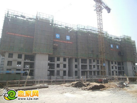 現(xiàn)代奧城項目4號樓出地面8層（2013.3.28）