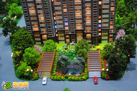 盛瑞華庭一層的花園庭院沙盤圖