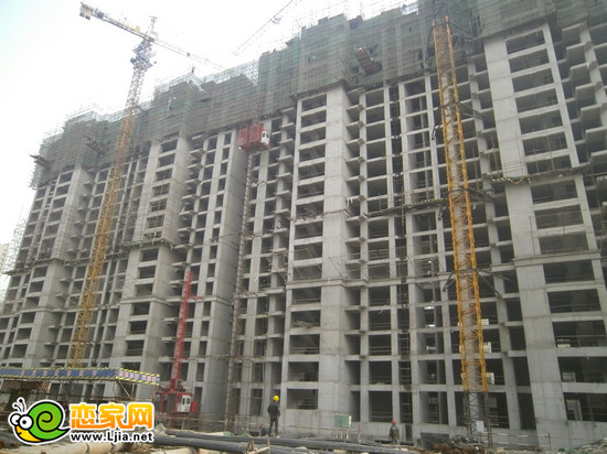 現(xiàn)代頤和苑項目1號樓出地面19層（2013.4.16）