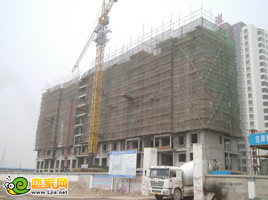 左岸楓橋項(xiàng)目10號(hào)樓出地面10層（2013.4.23）