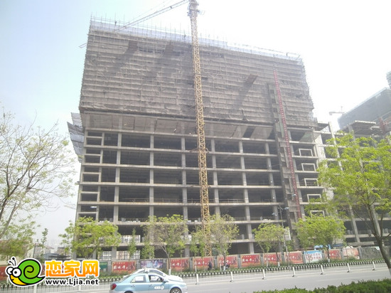 陽光三龍商業(yè)廣場(chǎng)項(xiàng)目實(shí)景圖（2013.4.24）