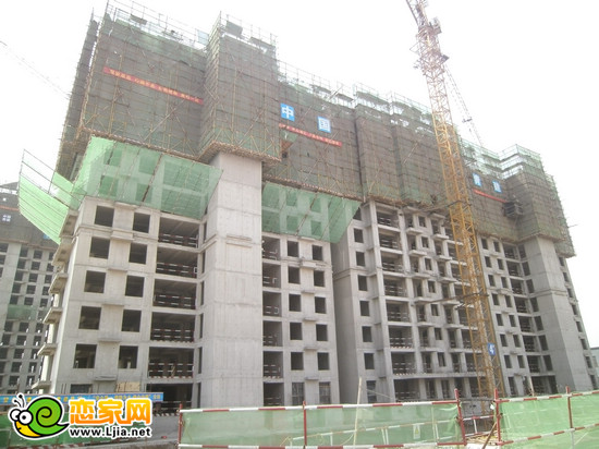 現(xiàn)代奧城4號(hào)樓工程實(shí)景圖（2013.4.24）