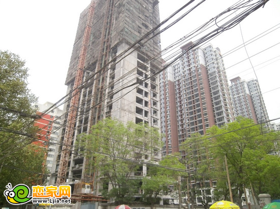 中央公園項(xiàng)目實(shí)景圖（2013.4.30）