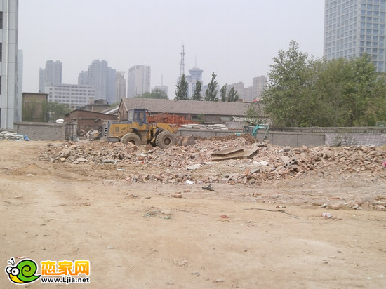 龍鼎國際項(xiàng)目工地實(shí)景圖（2013.5.3）