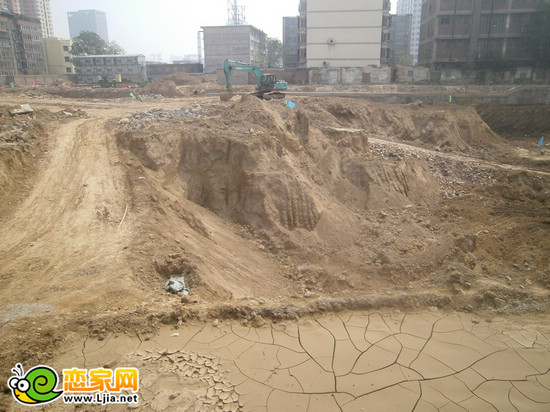 財(cái)智天地項(xiàng)目工程實(shí)景圖（2013.5.4）
