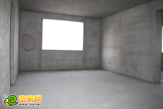 瑞德苑樓體內(nèi)部實(shí)景圖（2013.5.6）
