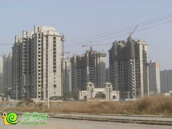 御景江山城項(xiàng)目實(shí)景圖（2013.5.21）