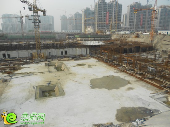 楓景華庭項(xiàng)目工程實(shí)景圖（2013.6.19）