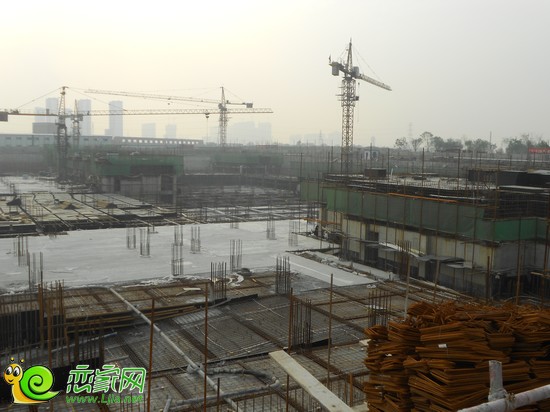 楓景華庭項(xiàng)目工程實(shí)景圖（2013.6.19）