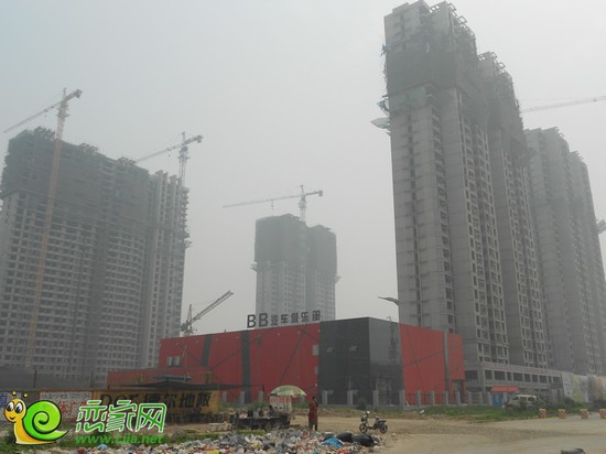 現(xiàn)代華府項目實景圖（2013.6.26）