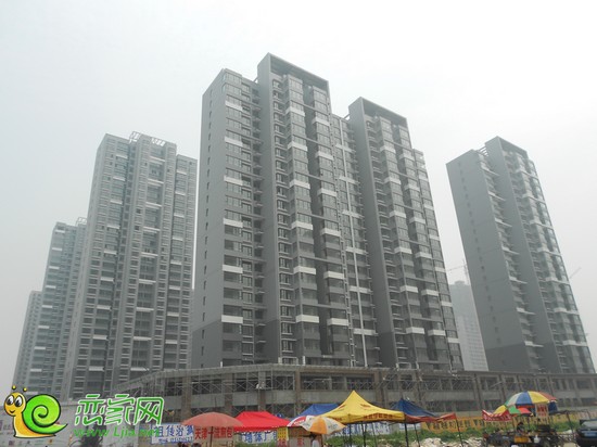 萬浩儷城項(xiàng)目南區(qū)實(shí)景圖（2013.6.26）