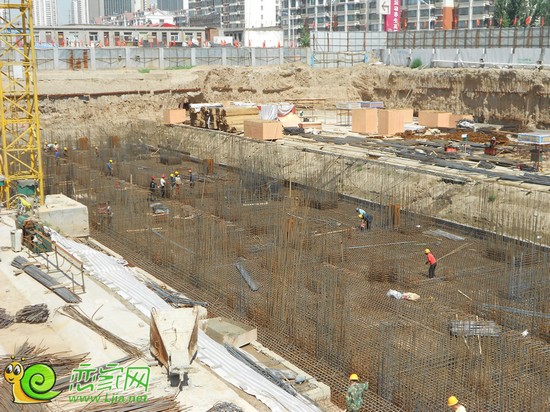 現(xiàn)代奧城項(xiàng)目7號(hào)樓實(shí)景（2013.6.27）