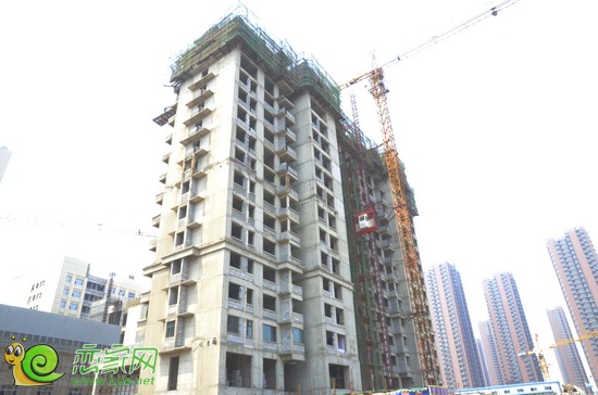 現(xiàn)代頤和苑2號(hào)樓工程實(shí)景圖（2013.7.15）