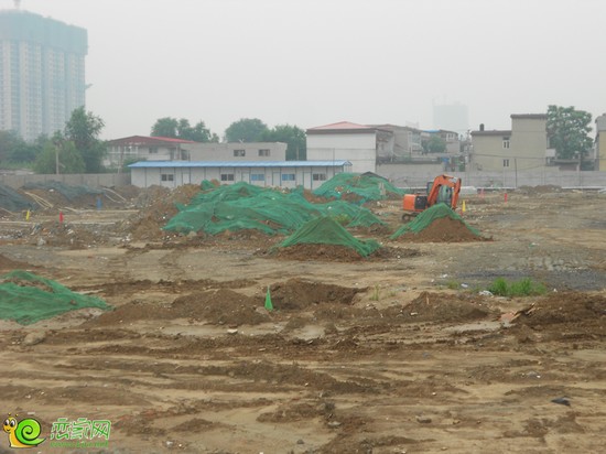 現(xiàn)代御庭項(xiàng)目工程實(shí)景圖（2013.7.23）