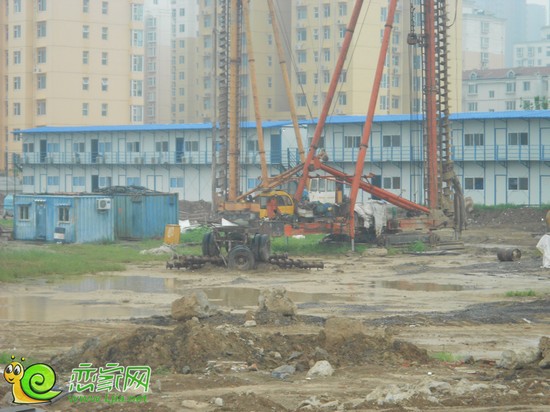 現(xiàn)代御庭項(xiàng)目工程實(shí)景圖（2013.7.23）