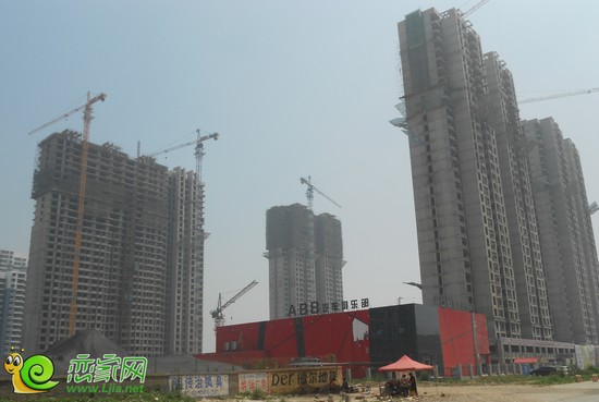 現(xiàn)代華府項(xiàng)目工程實(shí)景圖（2013.7.24）