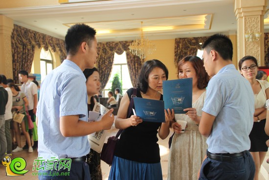 戀家網(wǎng)看房團(tuán) 潤實(shí)·月亮灣