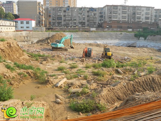 愛佳斯嘉項目工地實景（2013.8.1）