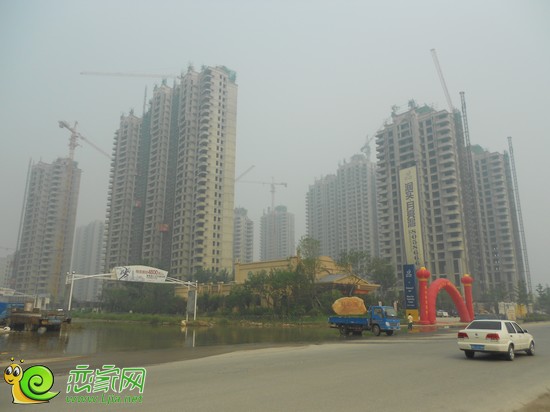 月亮灣項目工程實景圖（2013.8.3）