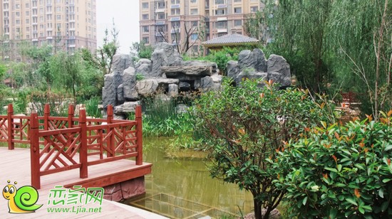榮盛·阿爾卡迪亞園林實(shí)景