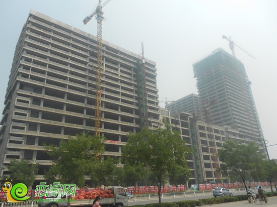 陽光三龍商業(yè)廣場工程實景圖（2013.8.15）