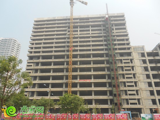 陽光三龍商業(yè)廣場A座寫字樓工程實景圖（2013.8.15）