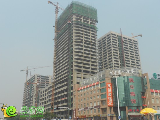 陽光三龍商業(yè)廣場工程實景圖（2013.8.15）