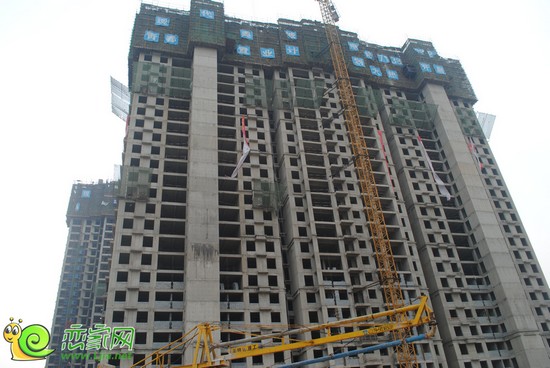 現(xiàn)代奧城項目4號樓工程實景圖（2013.8.27）