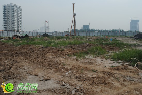 現(xiàn)代奧城項目5號樓、6號樓工程實景圖（2013.8.27）