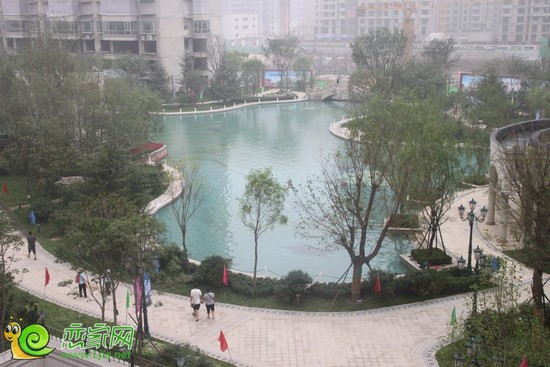 聯(lián)邦·御景江山項(xiàng)目園林實(shí)景