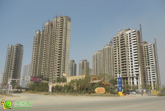 月亮灣項目工地實景圖（2013.10.10）