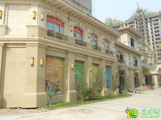 聯(lián)邦御景江山沿街商鋪實(shí)景（2013.11.5）