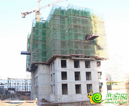 8#樓已經(jīng)出地面9層