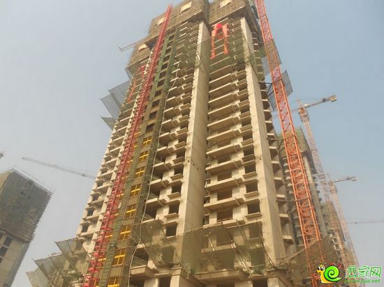 楓景華庭沿街商鋪實(shí)景（2013.12.6）