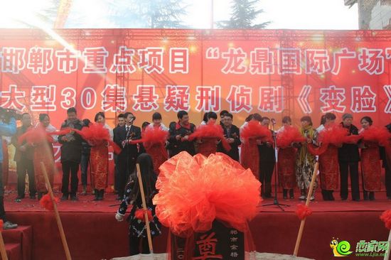 領(lǐng)導(dǎo)剪裁