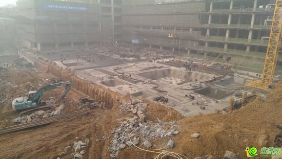 國(guó)際金融中心項(xiàng)目工程實(shí)景圖（2013.12.24）