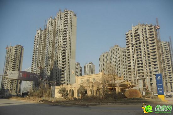 潤(rùn)實(shí)·月亮灣項(xiàng)目工程實(shí)景圖（2013.12.31）