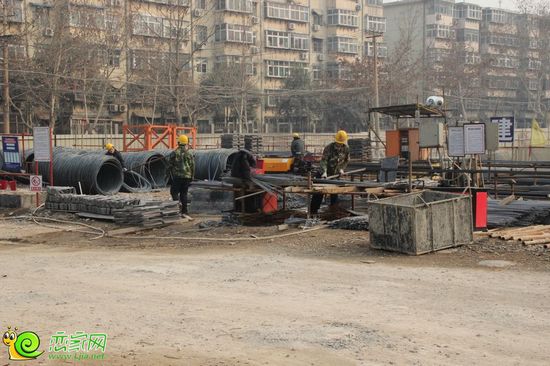 名仕公館項(xiàng)目攻城實(shí)景圖（2014.2.19）