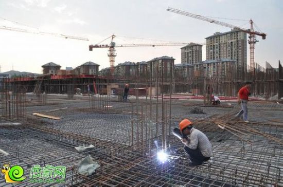 建筑工人