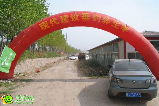現(xiàn)代建設(shè)垂釣養(yǎng)生季