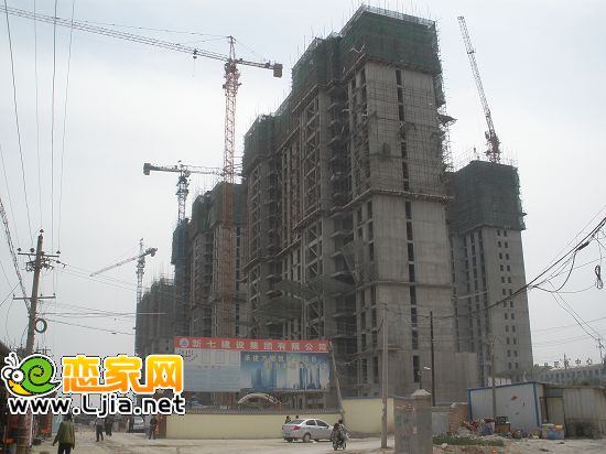 萬聚凱旋城 工程進(jìn)度 （2012.4.15）