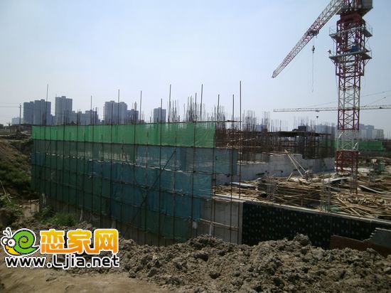 漢成華都工程進度 部分已經出地面