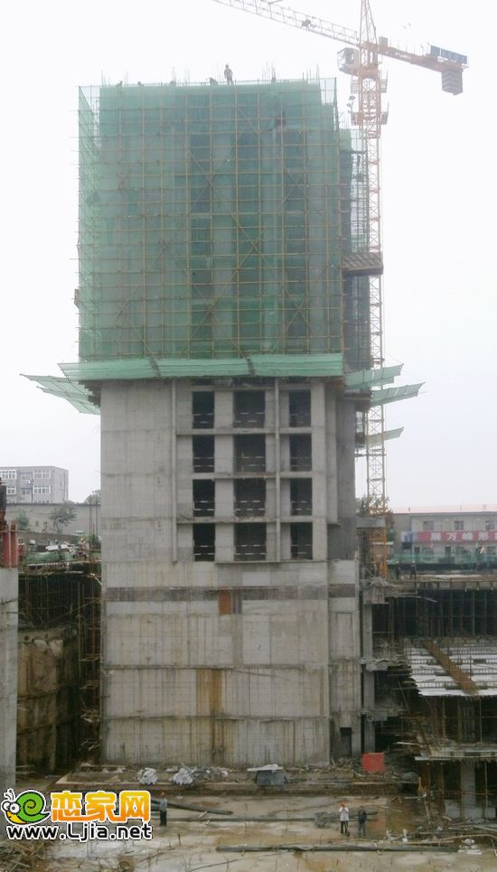 卓昱大廈2#樓正在建設(shè)中