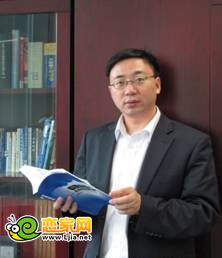 北京中期期貨研究院院長(zhǎng)   王駿