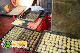 趙都華府內(nèi)做月餅的原料