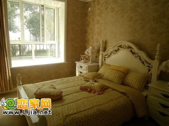 寶盛花語城樣板間的次臥室