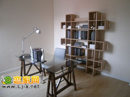 寶盛花語(yǔ)城樣板間的書房