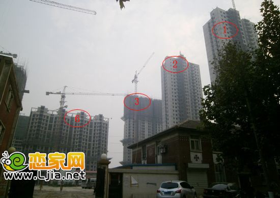 力天鳳凰城小區(qū)的實景圖（2012.10.08）
